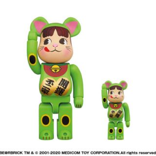 メディコムトイ(MEDICOM TOY)のBE@RBRICK 招き猫 ペコちゃん 蛍光グリーン 100％ ＆ 400％(フィギュア)