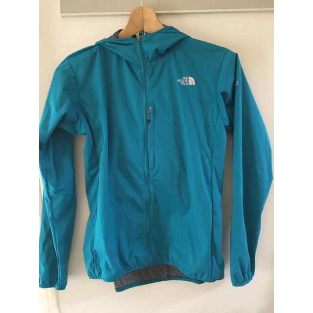 THE NORTH FACE(ザノースフェイス)のノースフェイス パーカ レディースのジャケット/アウター(その他)の商品写真