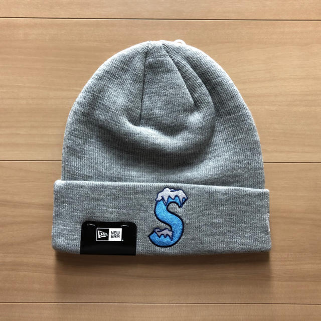 シュプリーム　New Era® S Logo Beanie