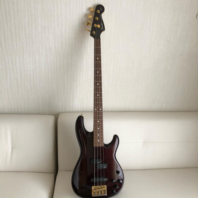 まえこ様専用 fender bass プレシジョンベース4弦 Uシリアル
