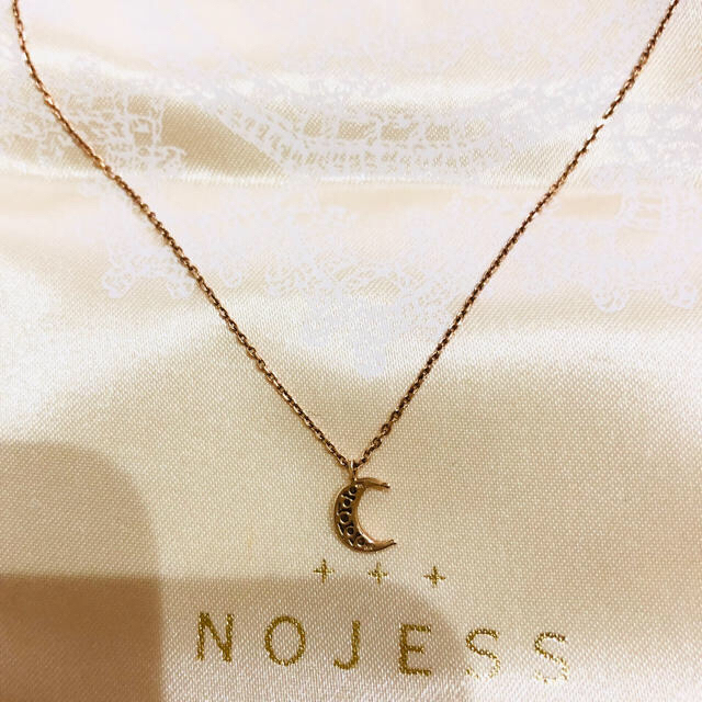 NOJESS（ノジェス）K10YG × ダイヤ　　三日月ネックレス