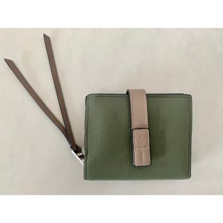 LOEWE - 【今季新色】LOEWE(ロエベ)コンパクトジップウォレット(財布