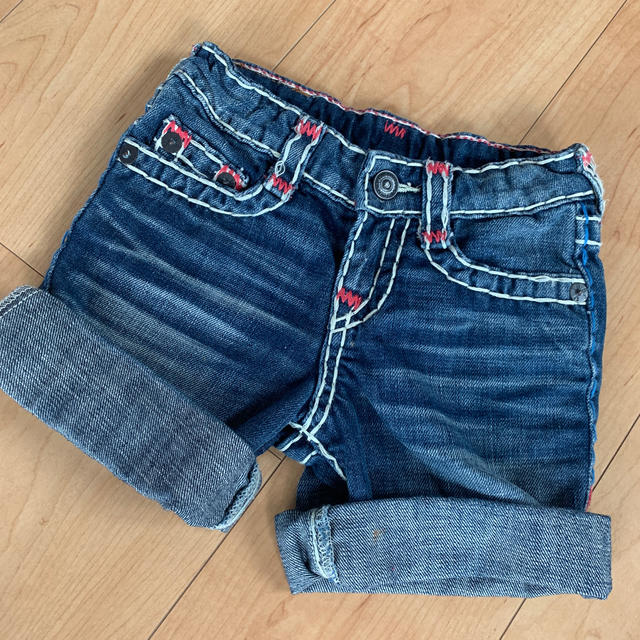 True Religion(トゥルーレリジョン)の美品　True Religion デニムショートパンツ　オシャレ キッズ/ベビー/マタニティのキッズ服女の子用(90cm~)(パンツ/スパッツ)の商品写真