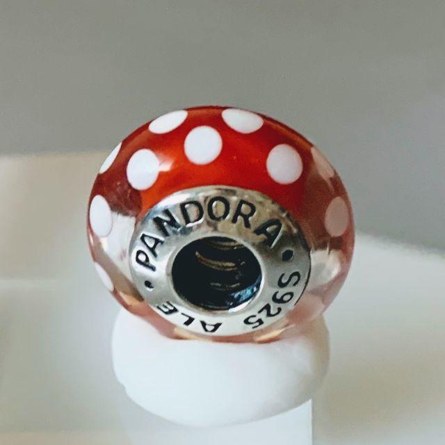 SWAROVSKI(スワロフスキー)の【新品】PANDORA パンドラ ムラーノ ガラスチャーム ミニー S925 レディースのアクセサリー(チャーム)の商品写真