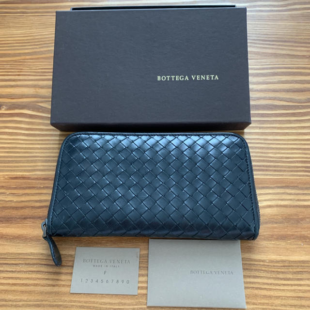 Bottega Veneta(ボッテガヴェネタ)のボッテガヴェネタ　ジップアラウンドウォレット メンズのファッション小物(長財布)の商品写真