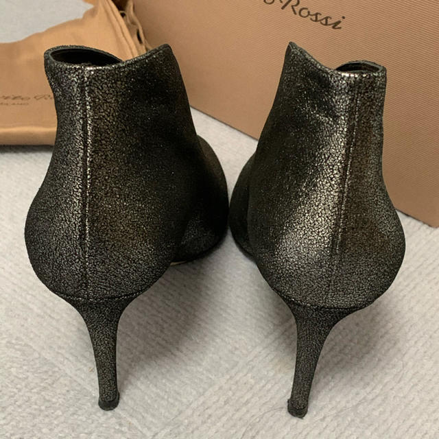 Gianvito Rossi(ジャンヴィットロッシ)の超美品☆ジャンヴィトロッシ☆メタリックブーティパンプス38 レディースの靴/シューズ(ハイヒール/パンプス)の商品写真