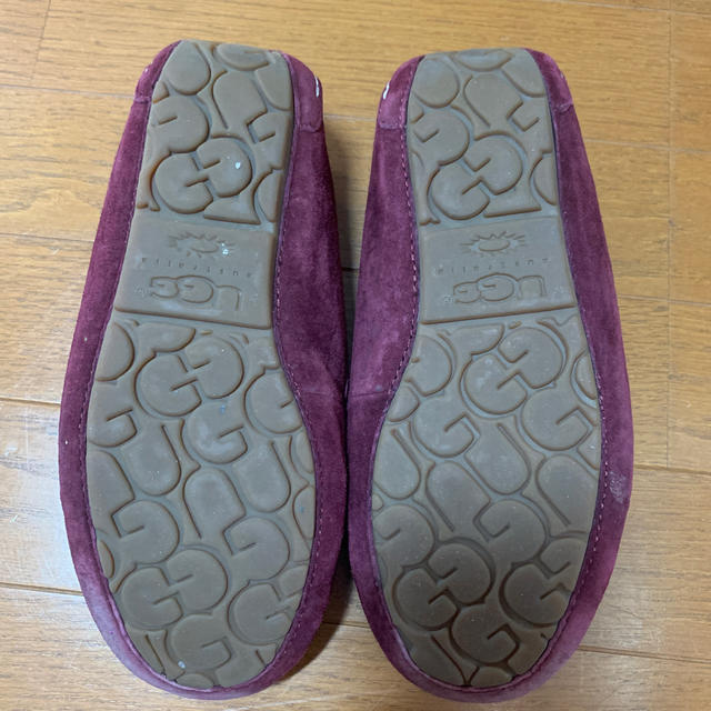 UGG(アグ)のUGG モカシン　パープル　(24cm) レディースの靴/シューズ(スリッポン/モカシン)の商品写真