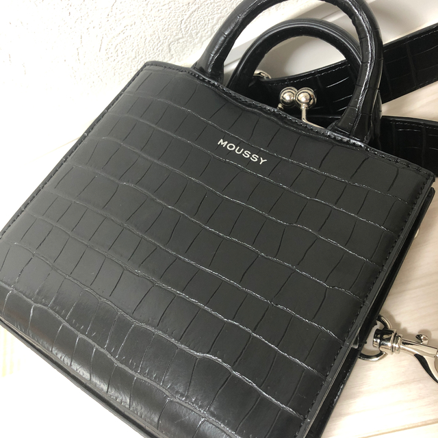 moussy(マウジー)のmoussy バック レディースのバッグ(ショルダーバッグ)の商品写真