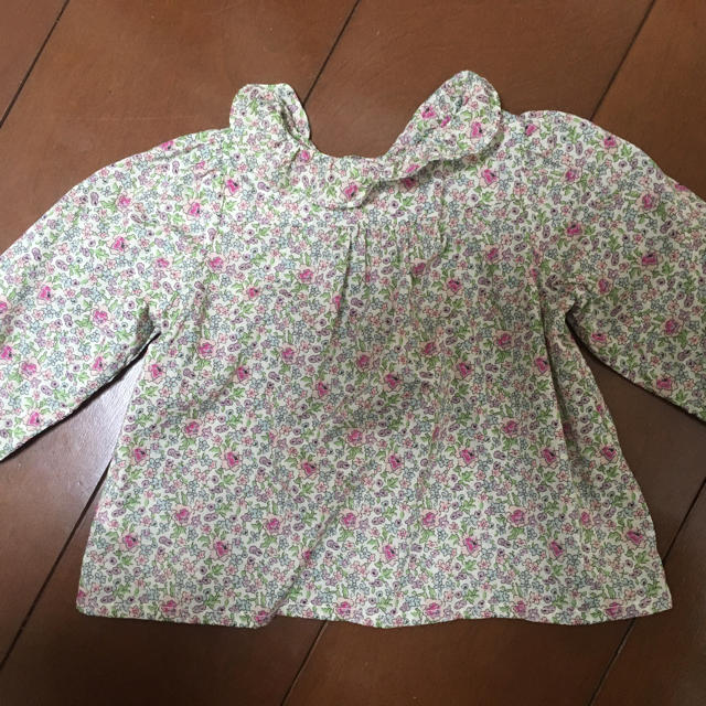 Bonpoint(ボンポワン)のBonpoint 花柄ブラウス　6M キッズ/ベビー/マタニティのベビー服(~85cm)(シャツ/カットソー)の商品写真