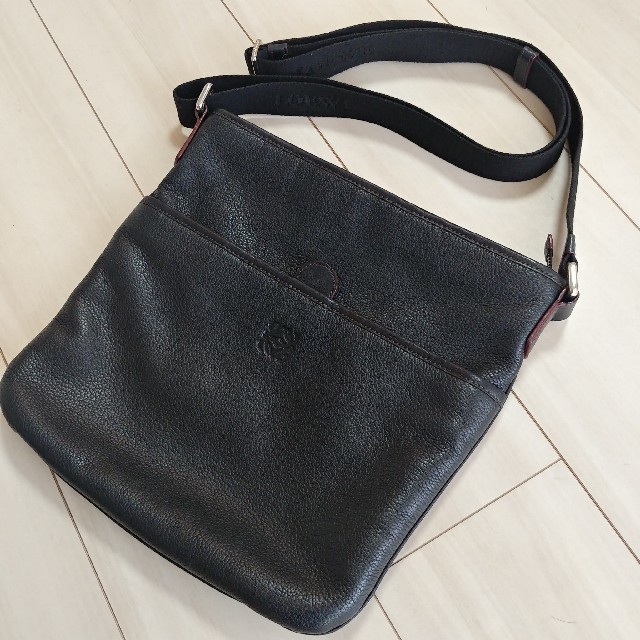 LOEWE ロエベ レザー ショルダーバッグ ブラック 黒 バッグ LOEWE ロエベ レザー ショルダーバッグ ブラック 黒 バッグ