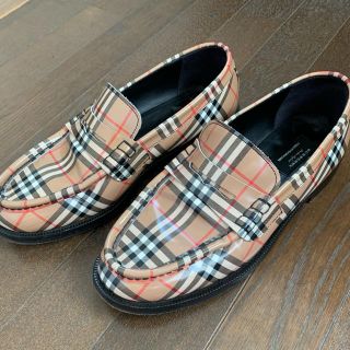 バーバリー(BURBERRY)の最安値！Burberry ゴーシャラブチンスキー　ローファー(ドレス/ビジネス)