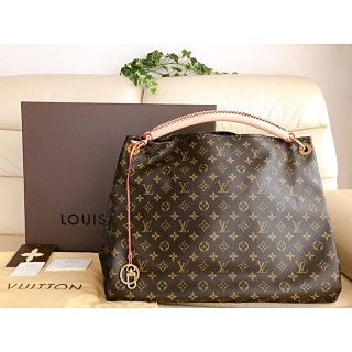 ルイヴィトン(LOUIS VUITTON)のLOUIS VUITTON【未使用品】アーツィーＧＭ♥︎∗*゜プレゼント付🎁(ショルダーバッグ)