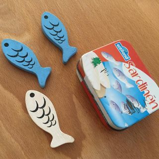 ボーネルンド(BorneLund)のerzi 魚　缶入り(知育玩具)