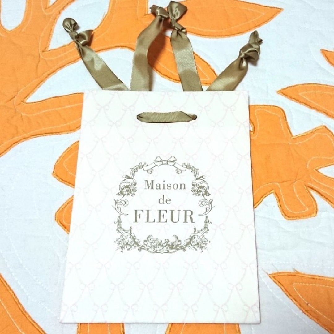 Maison de FLEUR(メゾンドフルール)のメゾンドフルール 紙袋小 レディースのバッグ(ショップ袋)の商品写真