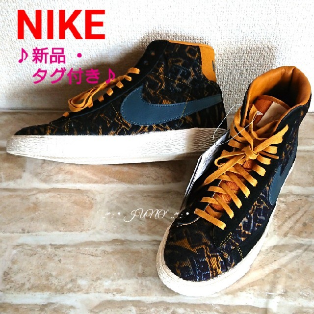 NIKE(ナイキ)のNIKEブレイザー♡ナイキ 新品 タグ付き レディースの靴/シューズ(スニーカー)の商品写真