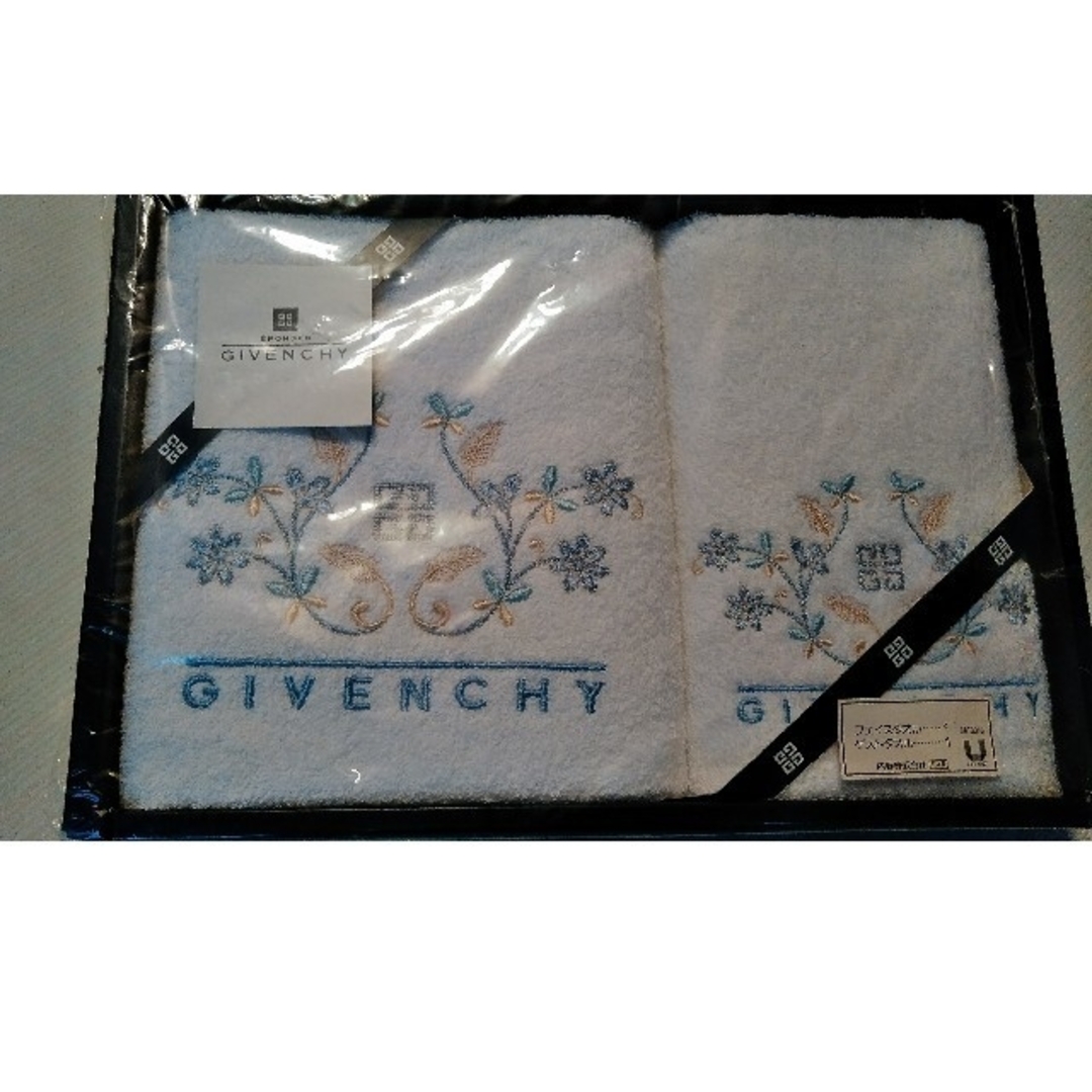 GIVENCHY(ジバンシィ)のGIVENCHY✨フェイスタオル&ゲストタオルセット🎵新品 インテリア/住まい/日用品の日用品/生活雑貨/旅行(タオル/バス用品)の商品写真