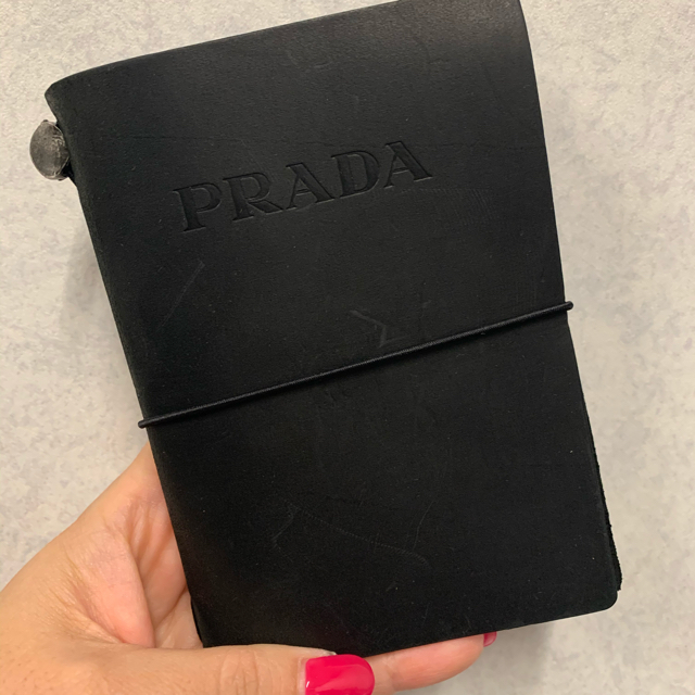 PRADA - 【限定値下げ】PRADA♡トラベラーズノートパスポートサイズの