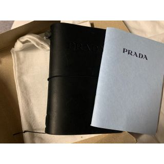 【限定値下げ】PRADA トラベラーズノートパスポートサイズ