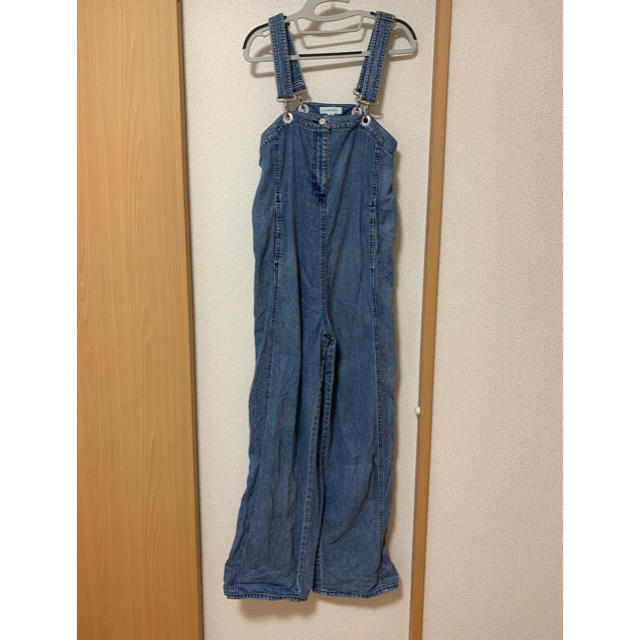 Ameri VINTAGE(アメリヴィンテージ)のAMERI ADORKABLE OVERALL DENIM レディースのパンツ(サロペット/オーバーオール)の商品写真