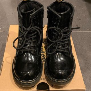 ドクターマーチン(Dr.Martens)のドクターマーチン　黒エナメルレースアップブーツ　サイズ27（約17センチ）(ブーツ)