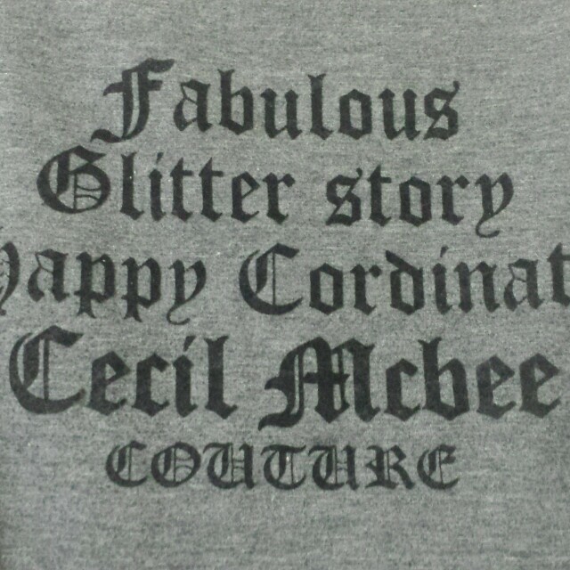 CECIL McBEE(セシルマクビー)のおしゃれロンT レディースのトップス(Tシャツ(長袖/七分))の商品写真