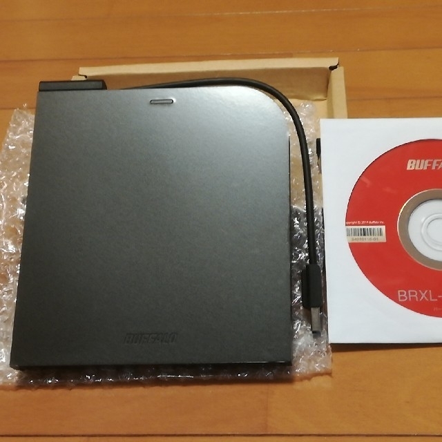 Buffalo(バッファロー)のBUFFALO ブルーレイドライブ BRXL-PTV6U3-BK/N スマホ/家電/カメラのPC/タブレット(PC周辺機器)の商品写真