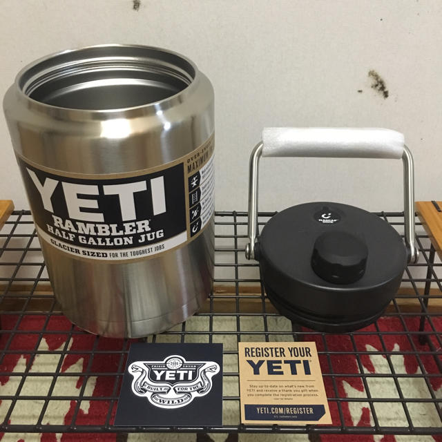 未使用新品】イエティ YETI RAMBLER ハーフガロンジャグ 未使用新品】イエティ YETI RAMBLER ハーフガロンジャグ