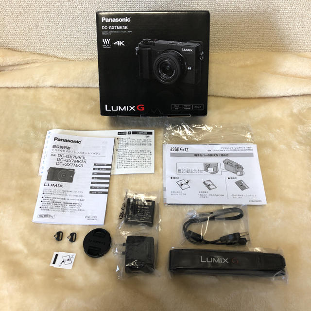 Panasonic(パナソニック)の【ショット数2213回】 Panasonic DC−GX7MK3 レンズキット スマホ/家電/カメラのカメラ(ミラーレス一眼)の商品写真