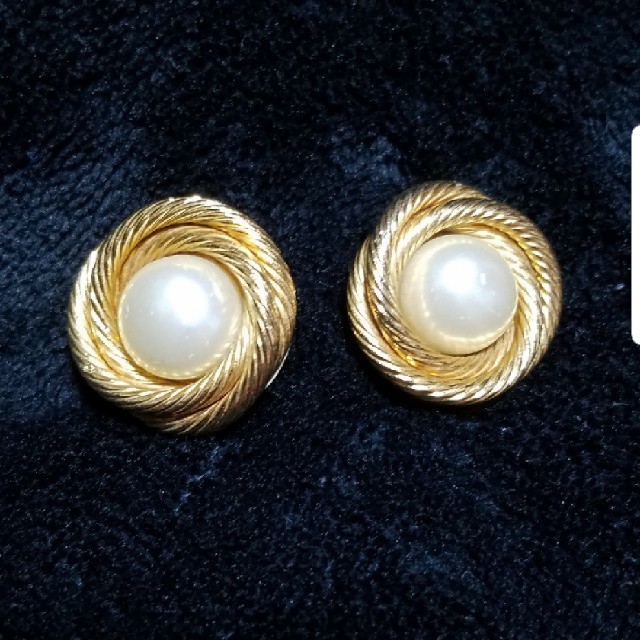 CHANEL ヴィンテージ パールイヤリング - www.husnususlu.com