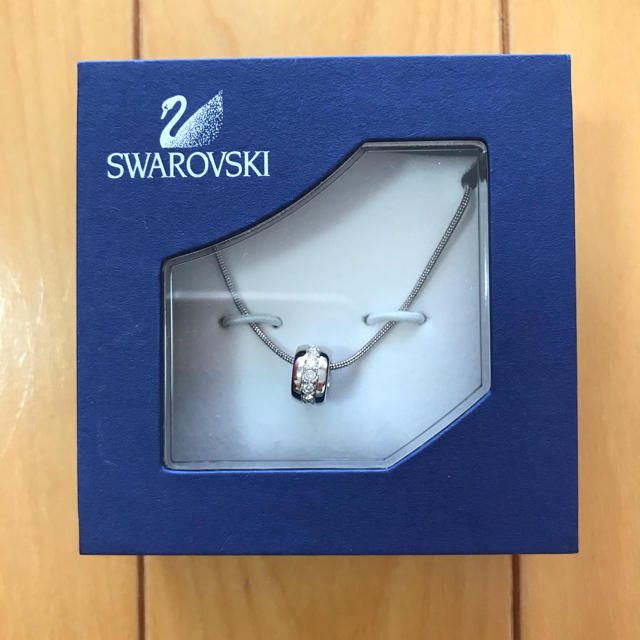 SWAROVSKI(スワロフスキー)のスワロフスキー　ネックレス レディースのアクセサリー(ネックレス)の商品写真