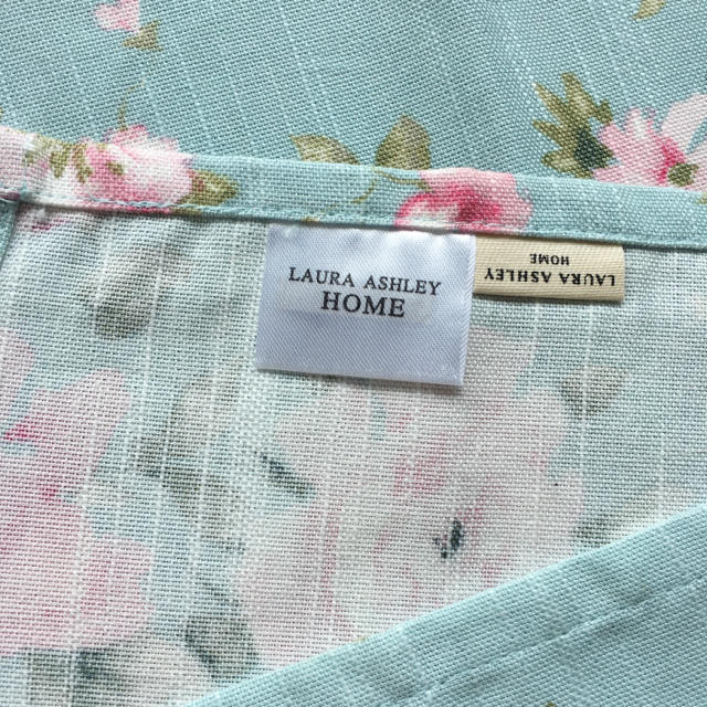 LAURA ASHLEY - ローラアシュレイ 大判 ランチョンマット マルチ LAURA ASHLEY - ローラアシュレイ 大判 ランチョンマット マルチ