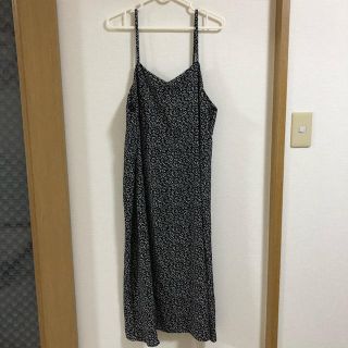 アベイル(Avail)の専用！アベイル Avail キャミソールワンピース 花柄 ブラック M(ロングワンピース/マキシワンピース)