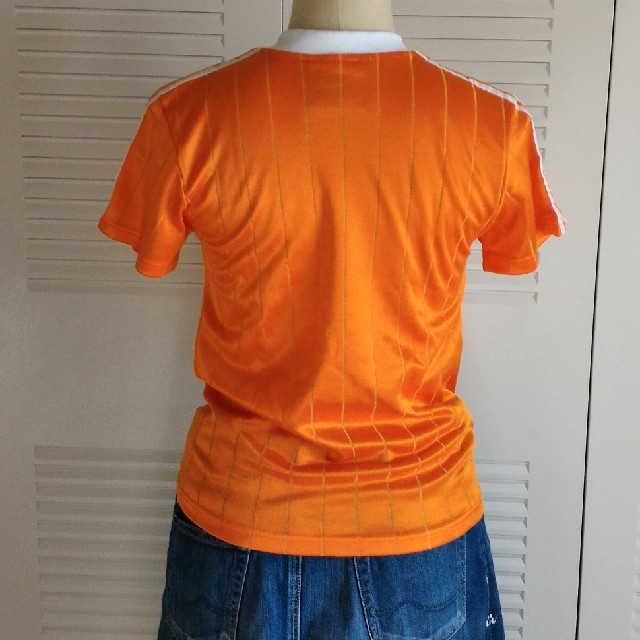 adidas(アディダス)のアディダス vintageお好きな方へ！ レディースのトップス(Tシャツ(半袖/袖なし))の商品写真