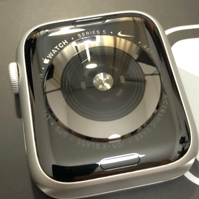 Apple Watch Series 5 44mm Cellular 本体