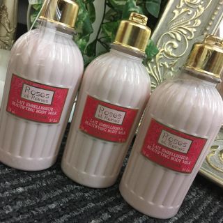 ロクシタン(L'OCCITANE)のロクシタン　ローズベルベット　ボディミルク　250ml✖️3本(ボディローション/ミルク)