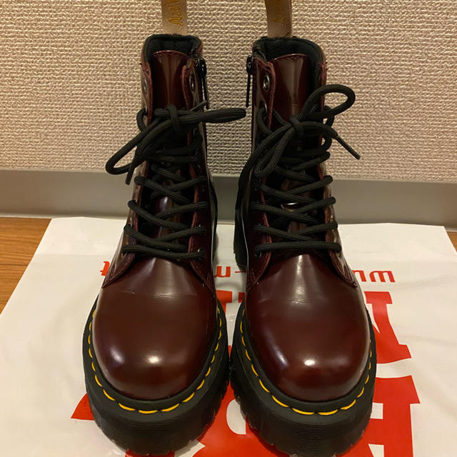 Dr.Martens(ドクターマーチン)の8ホール　ドクターマーチン　厚底 レディースの靴/シューズ(ブーツ)の商品写真