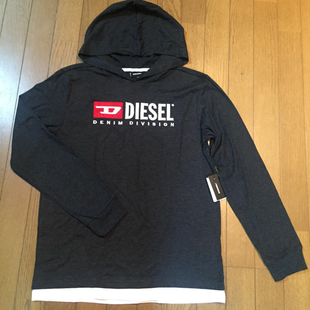 DIESEL(ディーゼル)の新品タグ付✳️ DIESEL フーディカットソー ブラックヘザー レディースのトップス(Tシャツ(長袖/七分))の商品写真