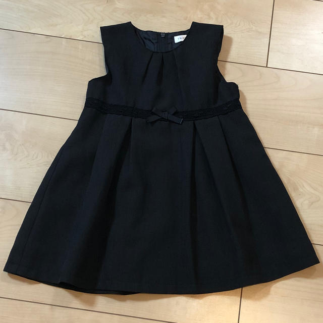 フォーマル☆黒のワンピース 90 キッズ/ベビー/マタニティのキッズ服女の子用(90cm~)(ドレス/フォーマル)の商品写真