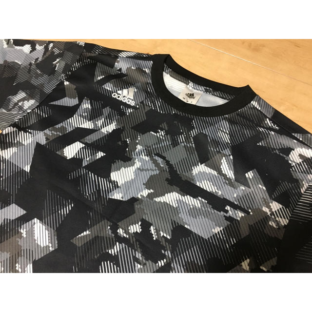 adidas(アディダス)のアディダス 半袖 野球 Tシャツ ランニング 新品未使用 値下げ スポーツ/アウトドアの野球(ウェア)の商品写真