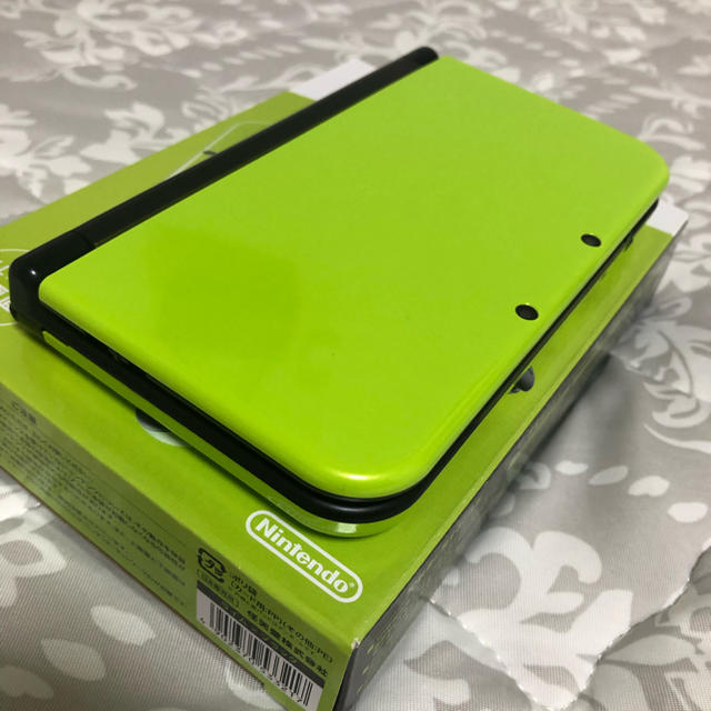 ニンテンドー3DS(ニンテンドー3DS)の【3DS LL】届いて直ぐ使用可能！ソフト３本セット☆ エンタメ/ホビーのゲームソフト/ゲーム機本体(携帯用ゲーム機本体)の商品写真