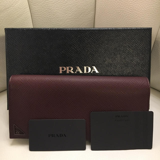 新品 PRADA 長財布 サフィアーノレザー イタリア製 プラダ