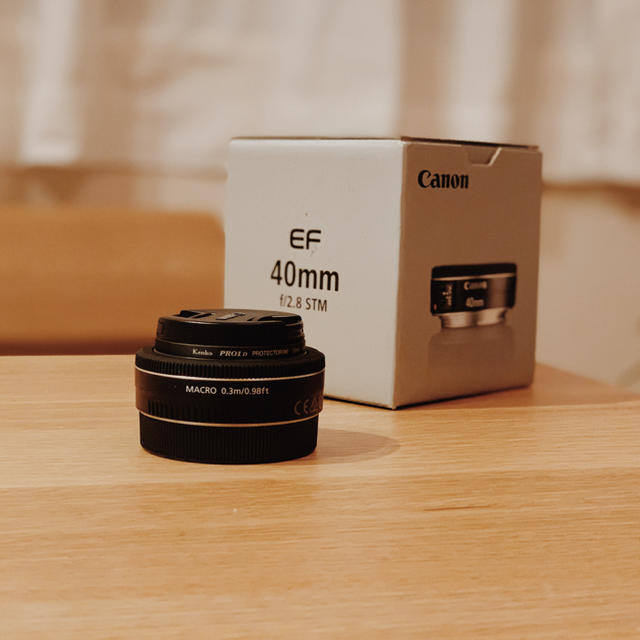 Canon EF 40mm f/2.8 STM