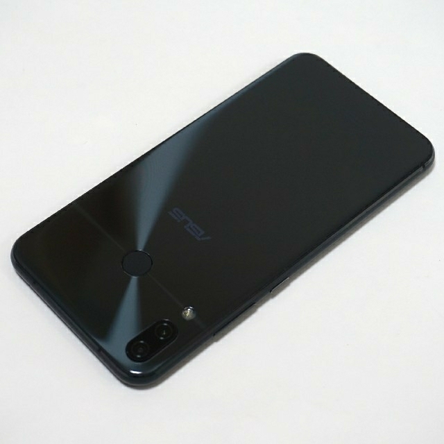 SIMフリー ASUS ZenFone 5 (ZE620KL)