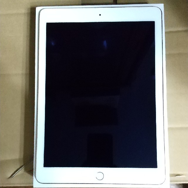 iPad Air2 Wi-Fi＋Cellular 16GB ゴールド