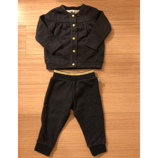 PETIT BATEAU(プチバトー)のプチバトー　ラメ　セットアップ　18m キッズ/ベビー/マタニティのベビー服(~85cm)(カーディガン/ボレロ)の商品写真