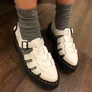 ドクターマーチン(Dr.Martens)の厚底フィッシャーマンサンダル(サンダル)