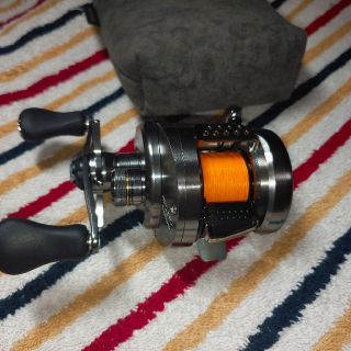 シマノ(SHIMANO)の17カルカッタコンクエスト　bfs 左(リール)