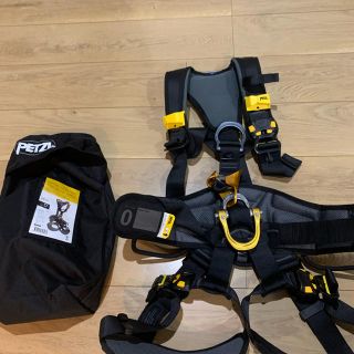 ペツル petzl アストロボットファスト国際規格 フルハーネス基準適合