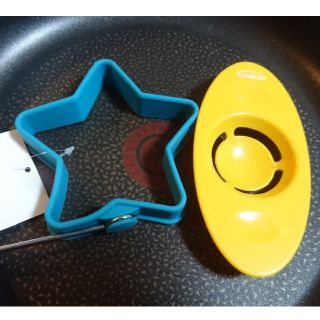 エッグリング、エッグセパレーター○2個セット○新品未使用○イエロー、ブルー(調理機器)