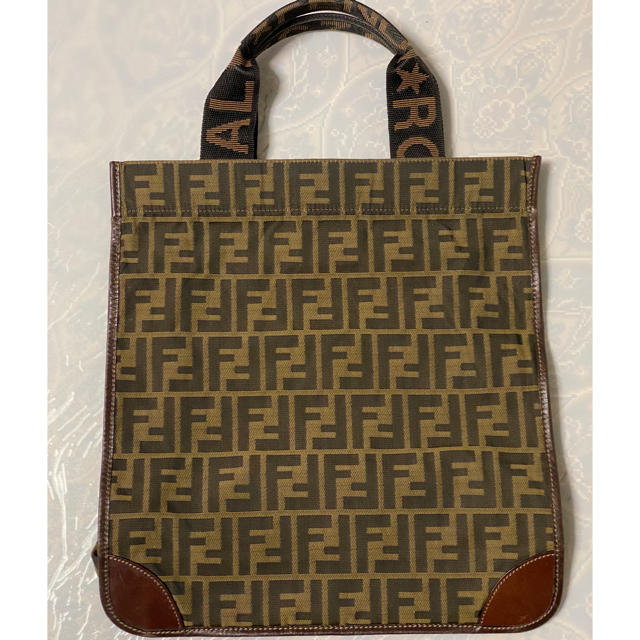 FENDI(フェンディ)のフェンディ　トート/ハンドバッグ　美品 レディースのバッグ(トートバッグ)の商品写真